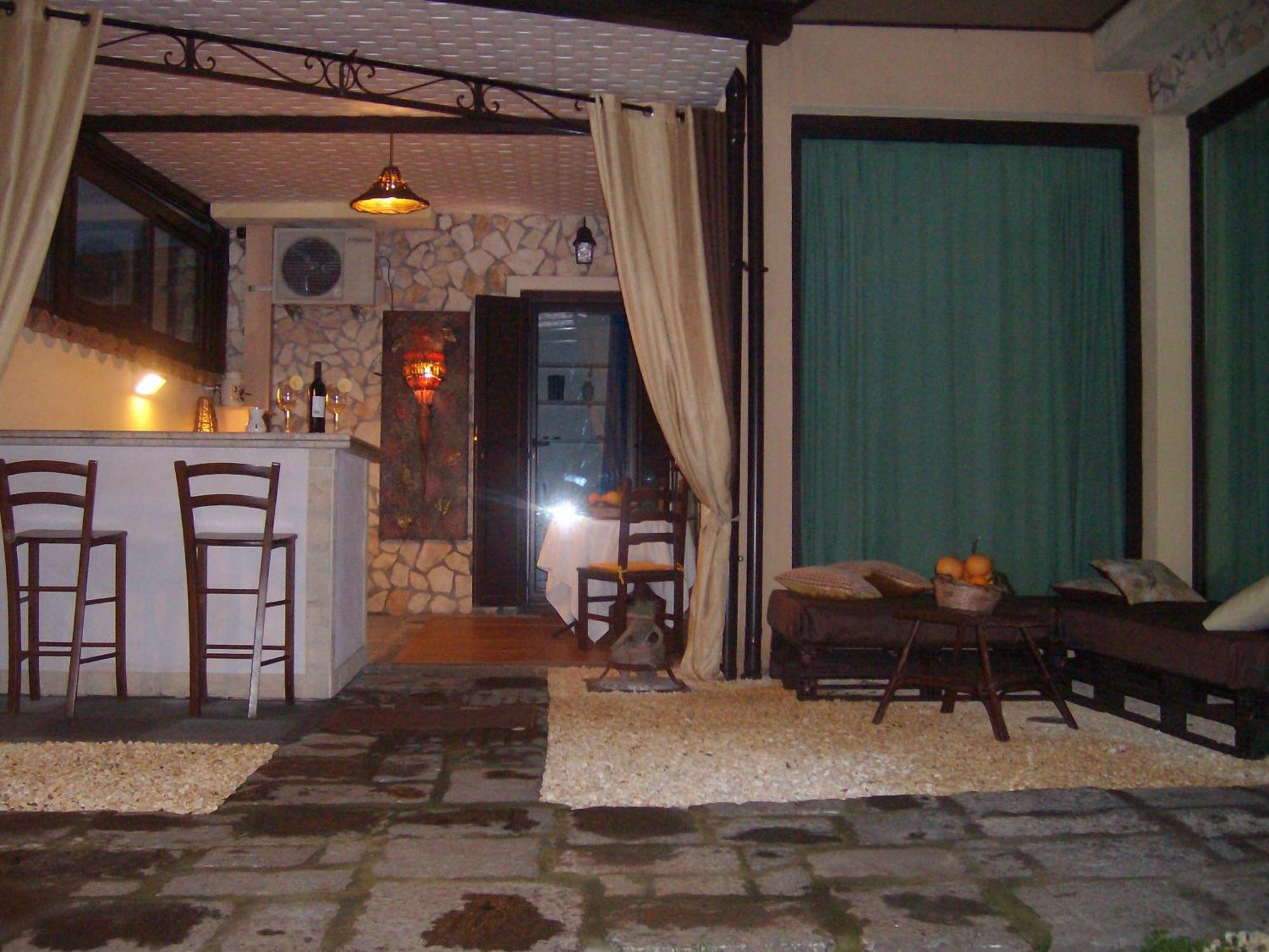 Villa Singola -Sole-Luna-Casavilladusoleil 아치레알레 외부 사진